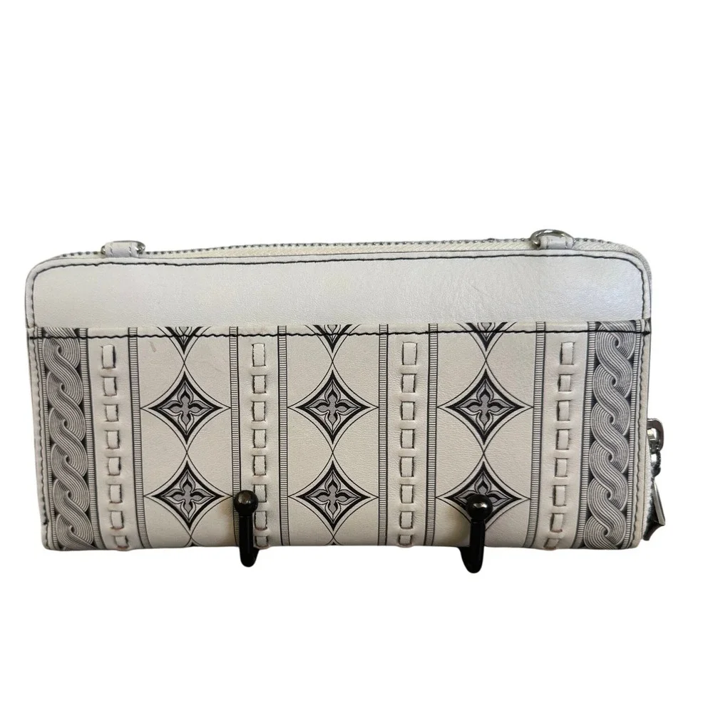 Brighton Leather Zip Around Wallet Cream Black Geometric Whipstitch Scroll